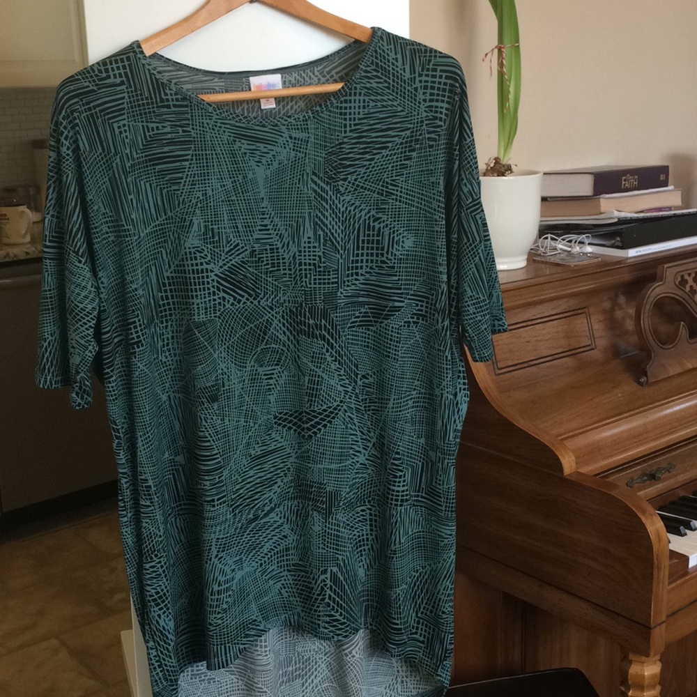 Black and Blue Top | LuLaRoe